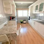 Modern T1 W Balcony In Oeiras Lisbon 아파트 카르낙시데