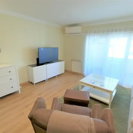 Modern T1 W Balcony In Oeiras Lisbon شقة *