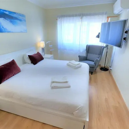 Apartment Modern T1 W Balcony In Oeiras Lisbon