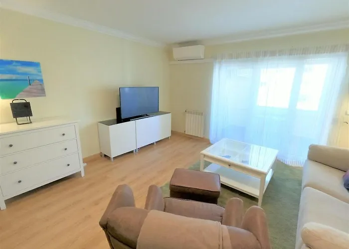 Modern T1 W Balcony In Oeiras Lisbon شقة *